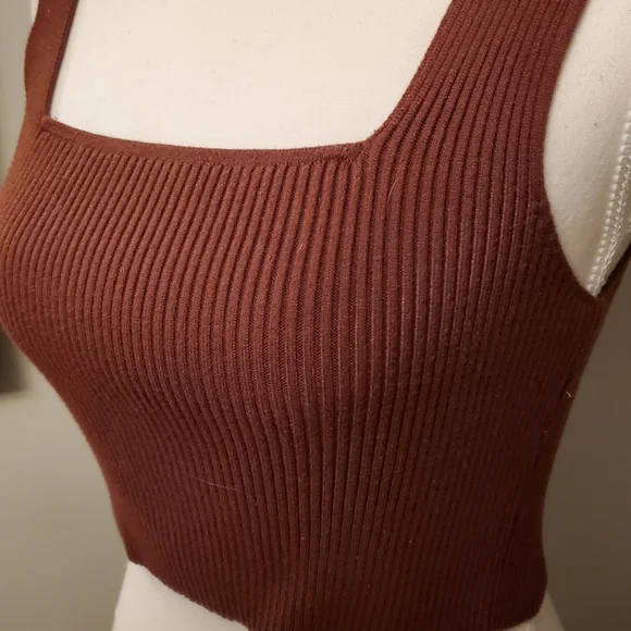 SHEIN Chocolate Ribbed Square Neck Crop Top - Picture 3 of 5